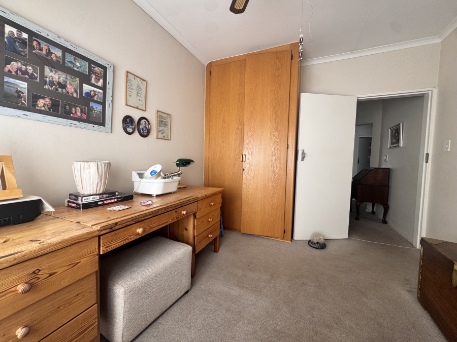 To Let 3 Bedroom Property for Rent in Flamwood North West